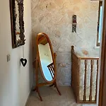 Traditionelle Mit Privatem Pool By Interhome *