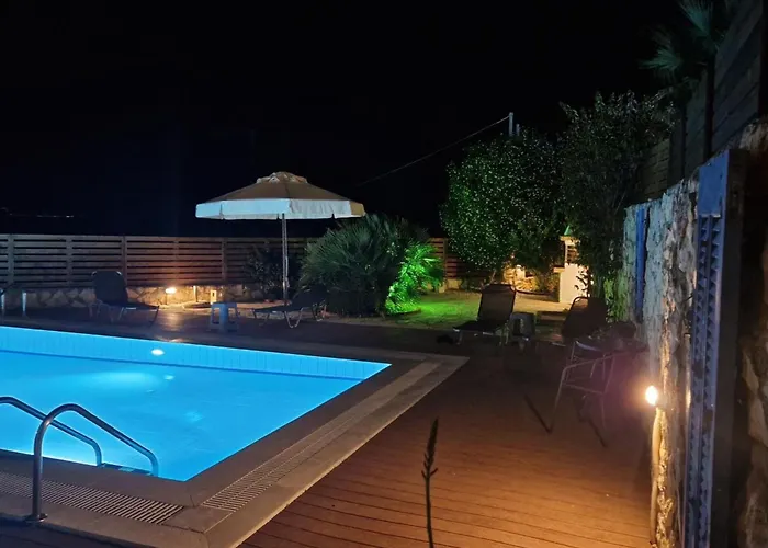 Traditionelle Mit Privatem Pool By Interhome 펜션 트라가키온