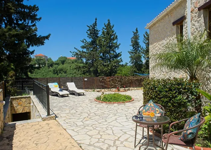 Traditionelle Mit Privatem Pool By Interhome * 트라가키온